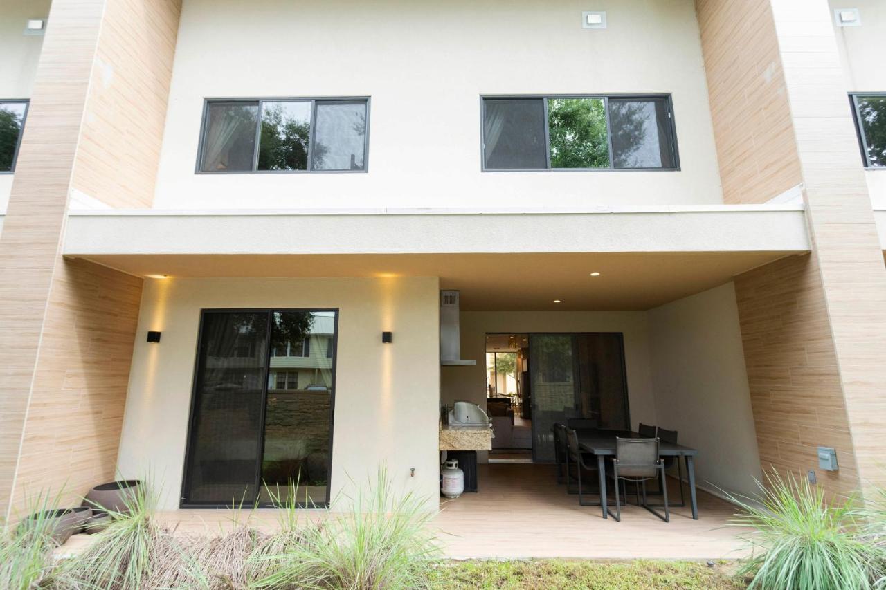 Stunning 4 Bd Close To Disney @ Magic Village Resort 7537 Орландо Экстерьер фото